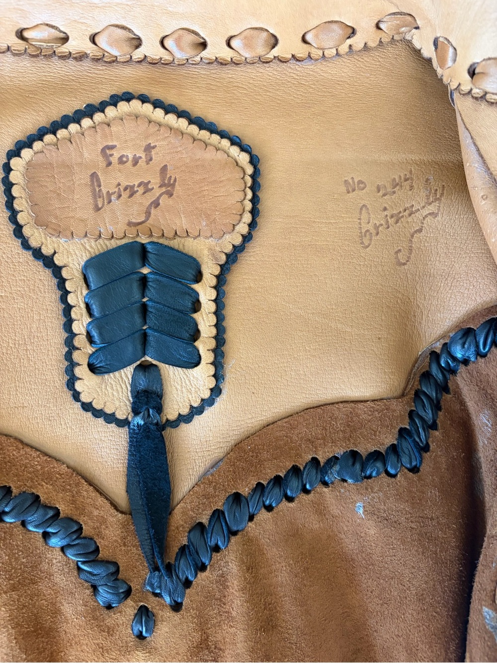 Fort Grizzly Tan Suede with Black Leather Fringe Jacket No. 244 - Picture 6 of 11
